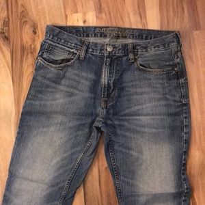 American Eagle Slim Straight 33x32